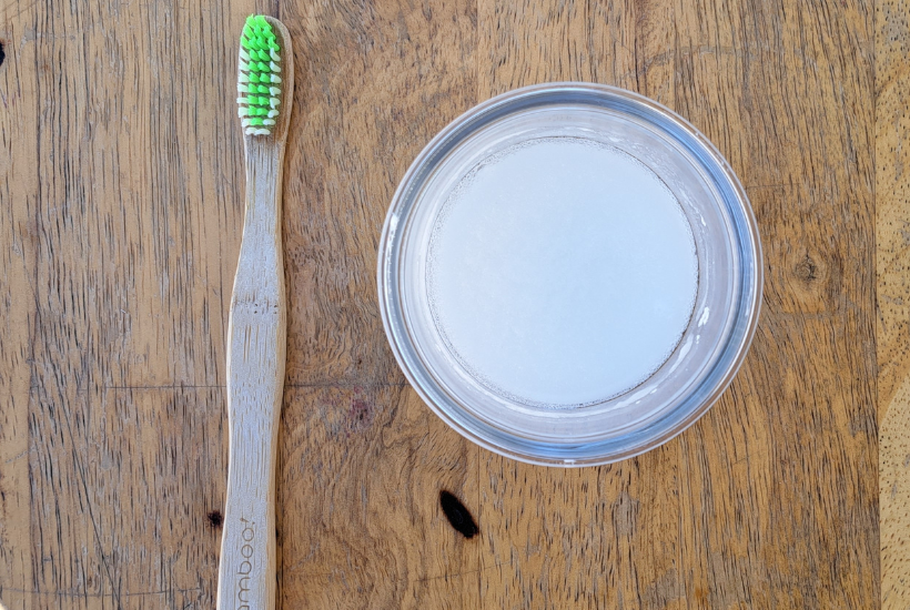 baking soda toothpaste_tooth brush